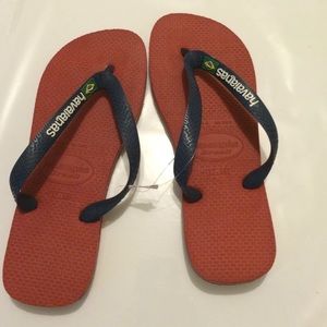 Havaianas red and navy Brasil flip flops