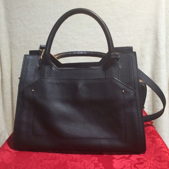 Black Vince Camuto handbag