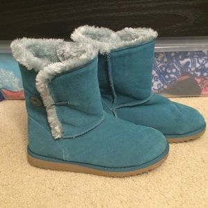 Xhilaration by Target fuzzy boots