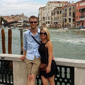 Meet your Posher, Caley