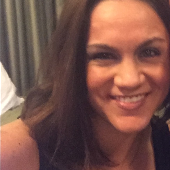 Meet your Posher, Holly