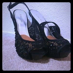 Peap-toe Sling-back Lace heals