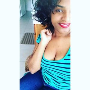 Meet your Posher, Sheeyla valerie