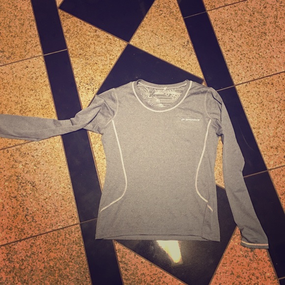 Brooks gray tech running shirt reflective XS