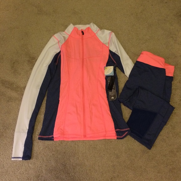 Workout capris and matching jacket