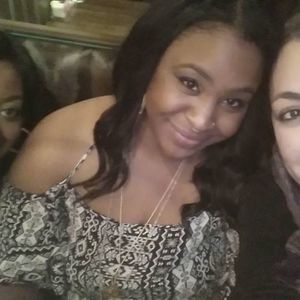 Meet your Posher, Desiree