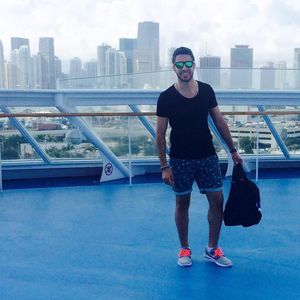 Meet your Posher, Hosam