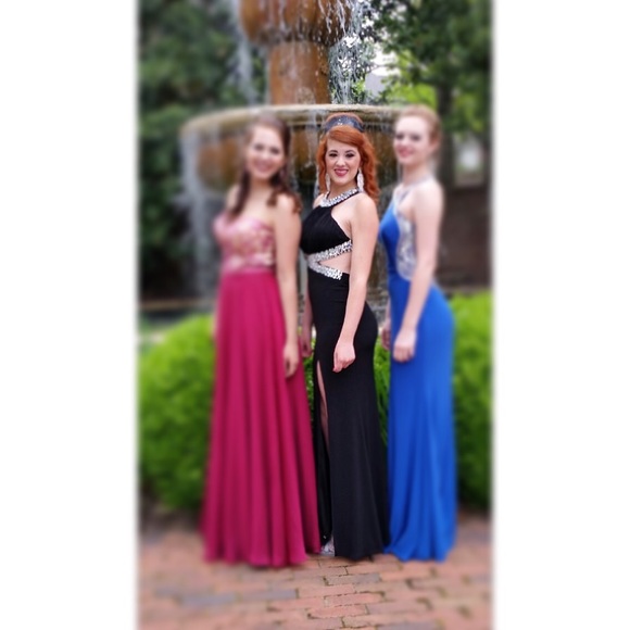 Black prom dress