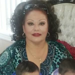 Meet your Posher, Lorraine