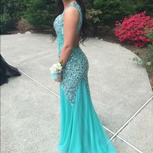 PROM SEASON IS COMING UP DONT YOU THINK?