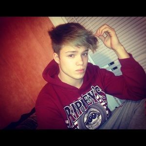 Meet your Posher, Cody