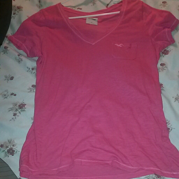 Pink hollister t shirt