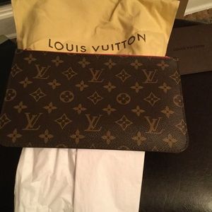 Louis Vuitton Neverfull GM pouch Pivoine