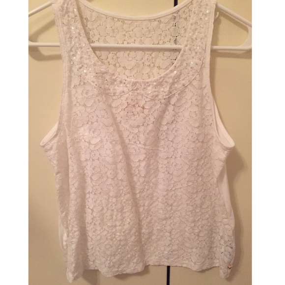 NWOT!! BEAUTIFUL WHITE LACE TANK TOP WITH COLLAR!!