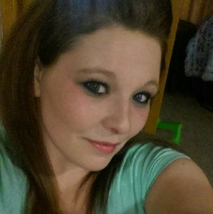 Meet your Posher, Traci
