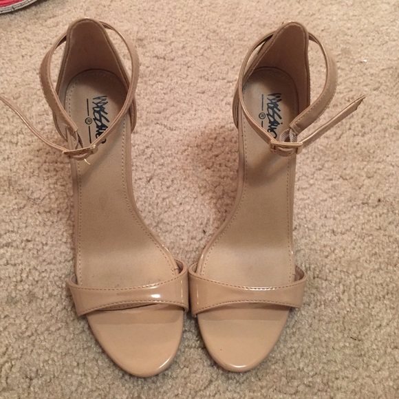 Nude heels