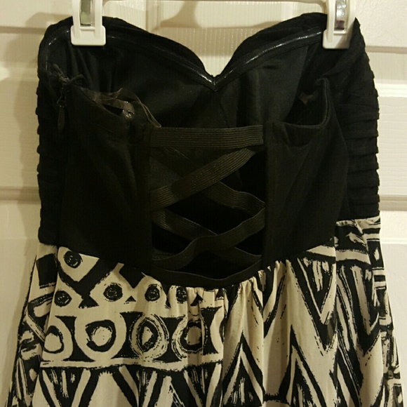 High low dress - Picture 3 of 3