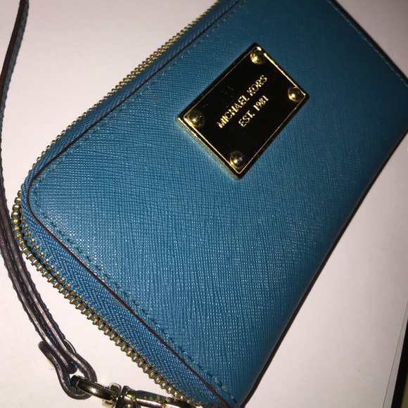 Michael Kors mini wallet