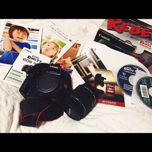 (SOLD) CANON EOS REBEL T3
