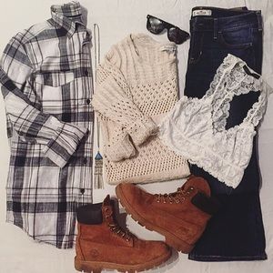 BOTTOM: Hollister Dark Wash Flare Jeans