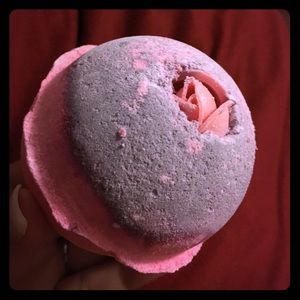 LUSH Sex Bomb