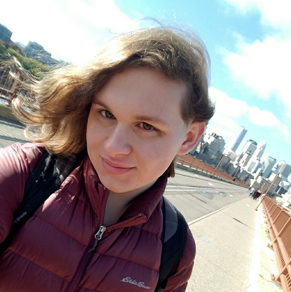 Meet your Posher, Hana