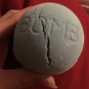 Lush Blackberry Bath Bomb