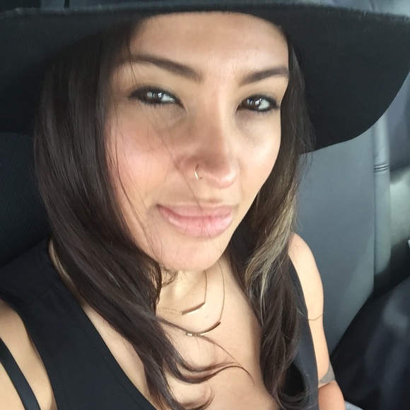 Meet your Posher, Tanya