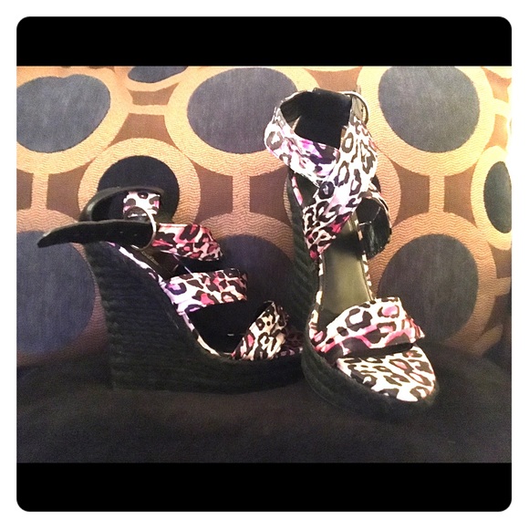 Charlotte Russe multicolored wedges