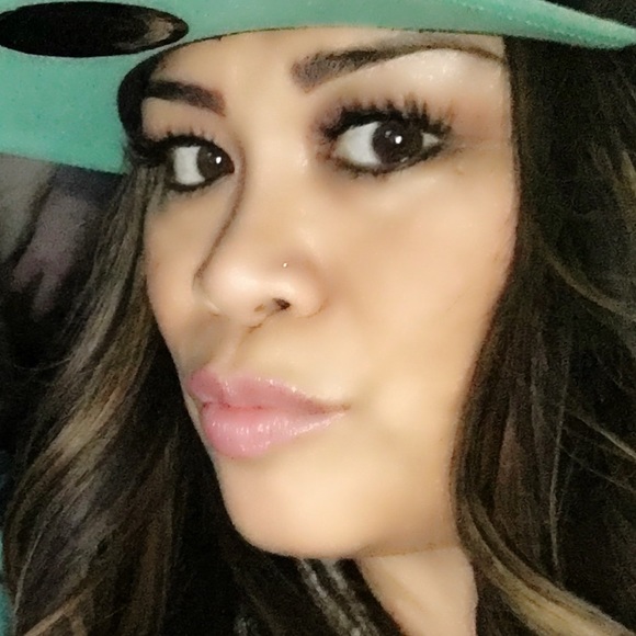 Meet your Posher, Marie