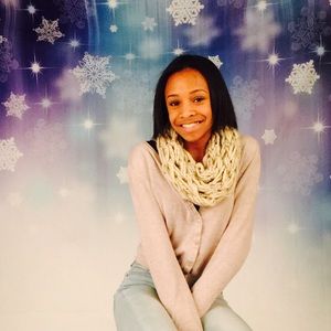 Meet your Posher, Sade