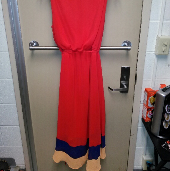 High-Low Dress - Picture 3 of 4