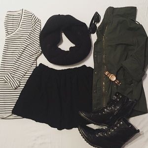 BOTTOMS: Brandy Black flowy skirt