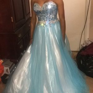Prom dress