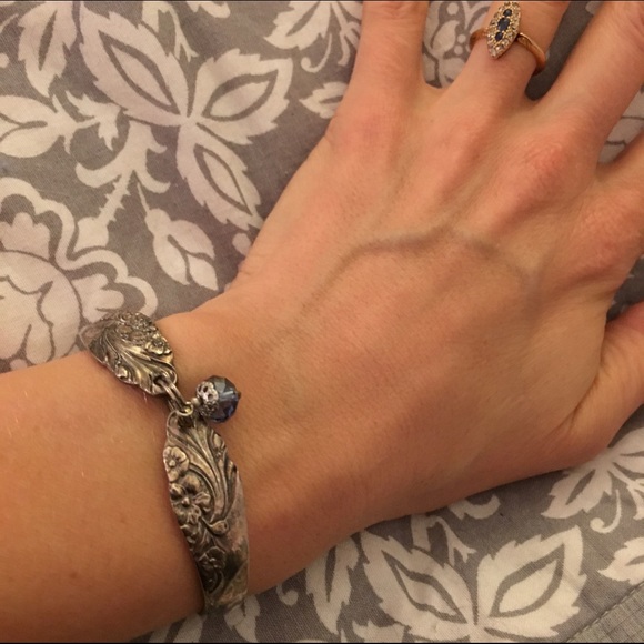 Beautiful bracelet with lavender bead