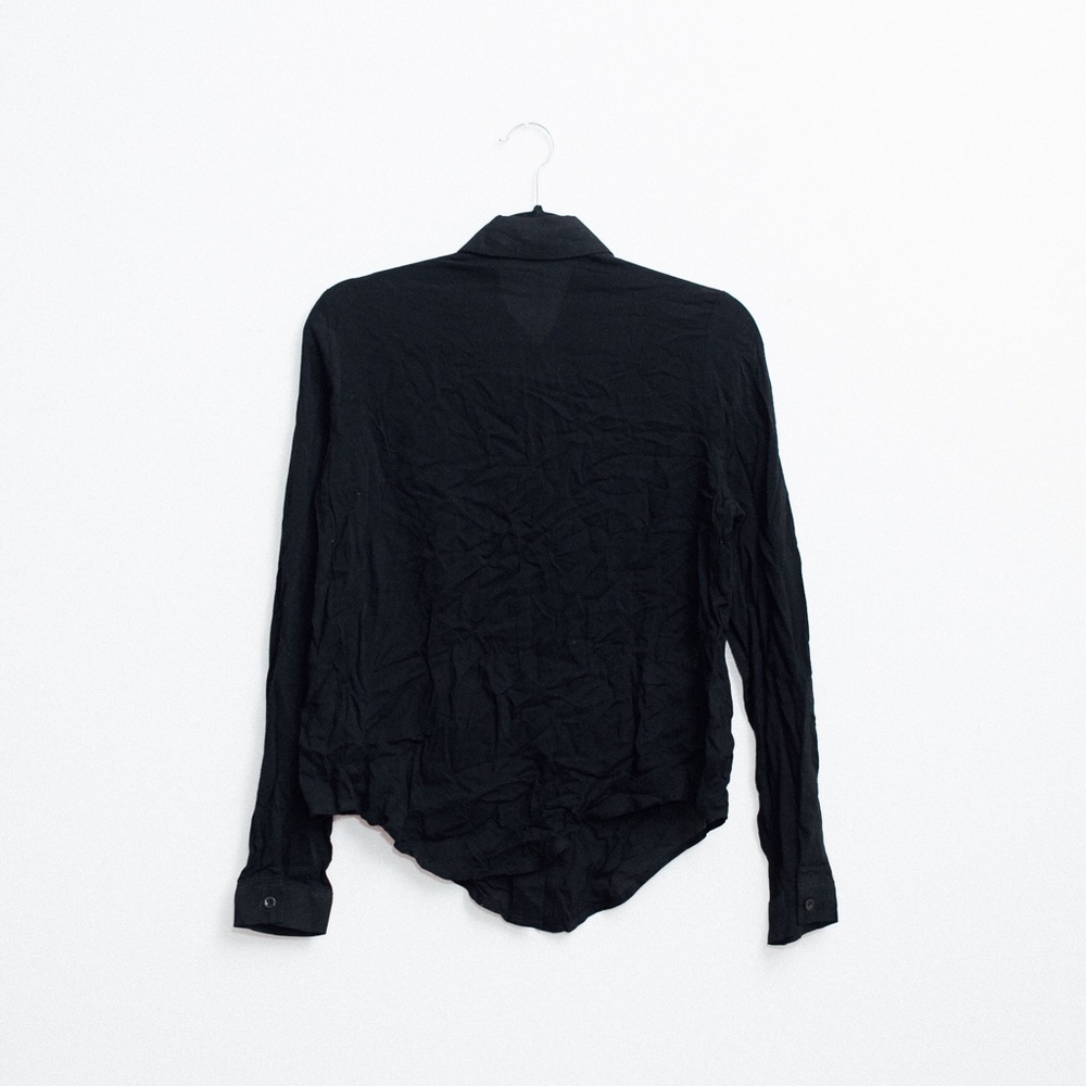 NAMELESS | Cut-Out Chain Button-Up - Picture 3 of 4