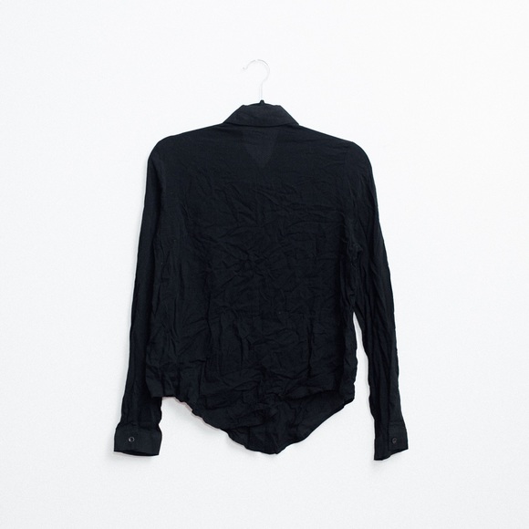 NAMELESS | Cut-Out Chain Button-Up - Picture 3 of 4