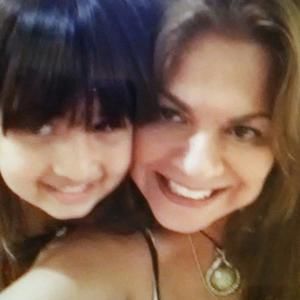 Meet your Posher, Roxana