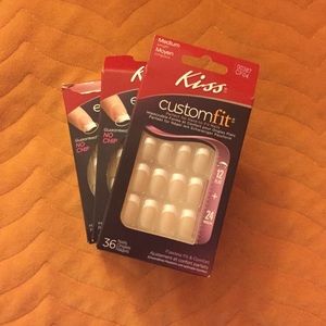 Kiss Medium Custom Fit French Nails (3)