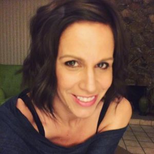 Meet your Posher, Dena