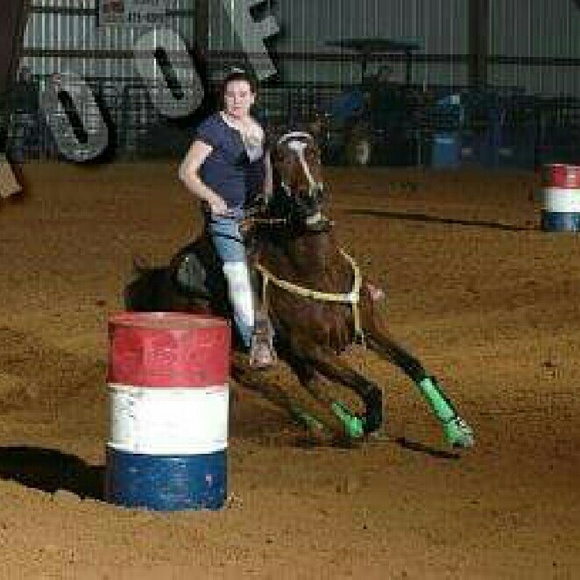 Meet your Posher, Caite a. - Picture 3 of 3