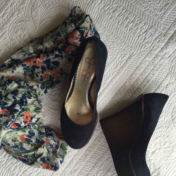 Navy Round Toe Wedges - Picture 1 of 4