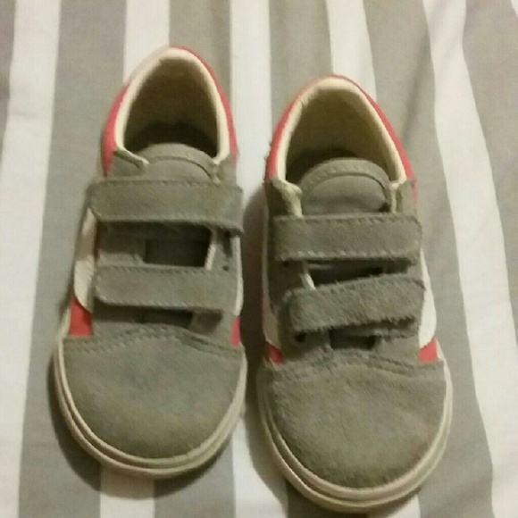 Toddler Shoes - Picture 2 of 3