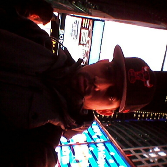 Meet your Posher, Alvin luis - Picture 1 of 1