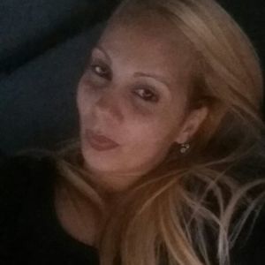 Meet your Posher, Yanira