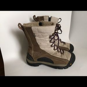 Keen snow boots 9.5