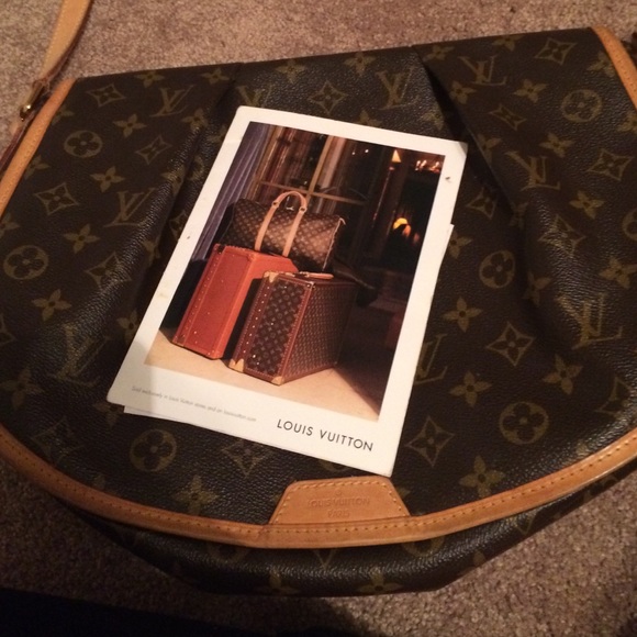 Louis Vuitton menilmontant MM monogram bag