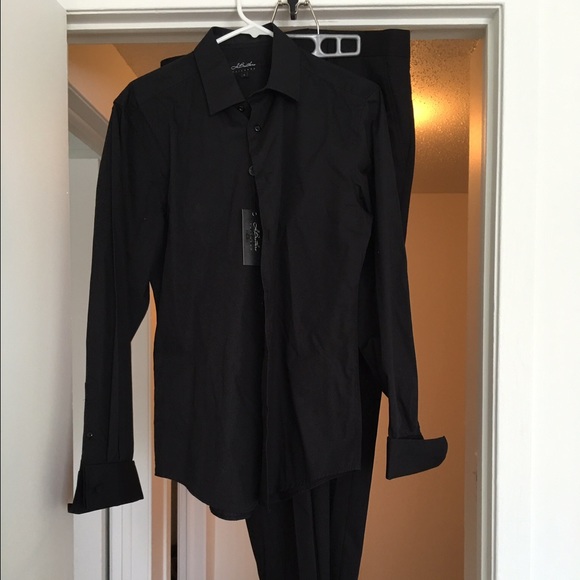 Tuxedo - Picture 2 of 4