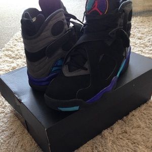 Jordan Aqua 8