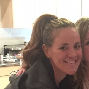 Meet your Posher, Sharon